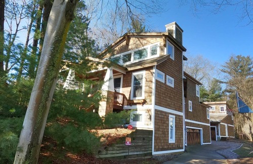 Spring Lake Cabin | PJ's Cedar Cabin - Pet-Friendly Retreat with Spa and Hot Tub