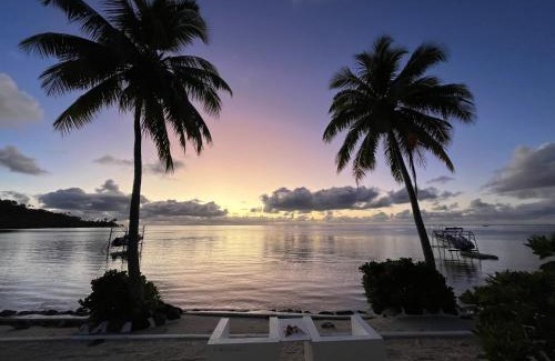 Teahupoo Ski Chalet | Pkbleucoco: Oceanfront Retreat with Pool & Beach Access