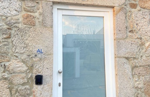 Ponte de Lima Apartment | Scenic Plátanos & River Views II with Spa and Breakfast