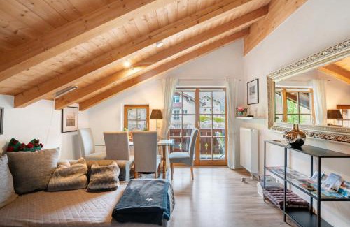 Weissbach an der Alpenstrasse Apartment | Place In The Bavarian Mountains