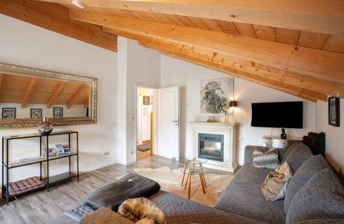 Weissbach an der Alpenstrasse Apartment | Place In The Bavarian Mountains