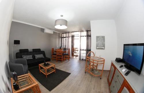 Armacao de Pera Apartment | Oceanfront Retreat: Place in the Sun Residence Awaits You