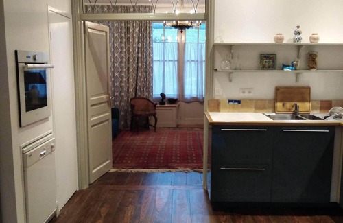 Gontaud House | Highly Rated Place Robert Darniche with Family-Friendly Amenities