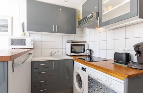 Port Grimaud Apartment | Experience Bliss at Place Spoerry with Oceanfront Views