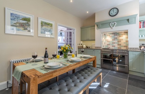 Fowey House | Experience Place View: A Traditional Cornish Cottage