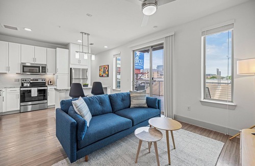 Waller Creek District Apartment | Discover Placemakr Downtown Austin: Guest Rated 9.2/10