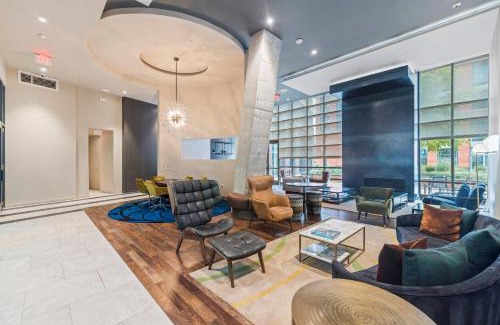 Bluemont Hotel | Discover Pet-Friendly Comfort at Placemakr Marymount Ballston