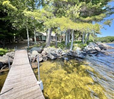 Sebago Villa | Cozy Pet-Friendly PLACYD PINES Cottage for Family Retreats