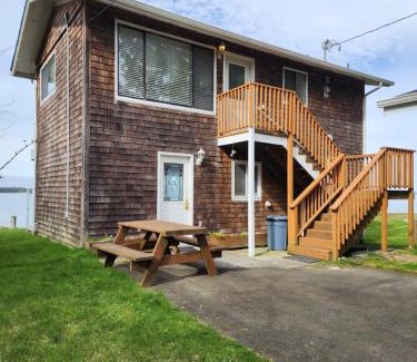 Coos Bay Hotel | Family-Friendly Stay at Plainview Motel with Great Ratings