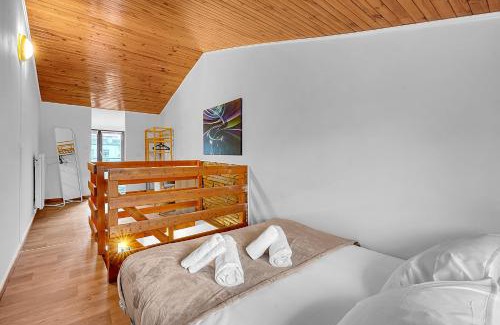 Plaisance-du-Touch Apartment | Pet-Friendly Retreat in Plaisance-Du-Touch with Garden