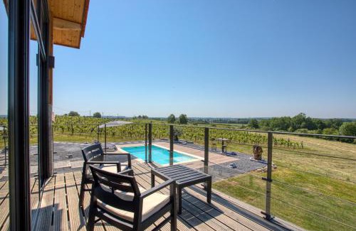 Eymet House | Discover Plaisir d'Eymet: Oceanfront Paradise Awaits