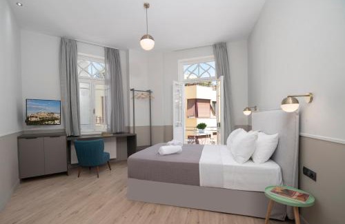 Plaka Bed & Breakfast | Elegant Plaka Arch Suites: Child-Friendly with Top Ratings
