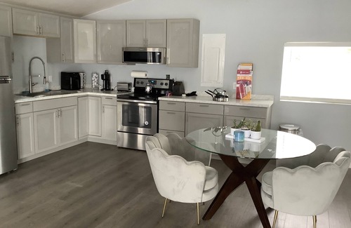 Terrace Heights House | Experience a Home-Like Stay with Spa and Hot Tub Amenities