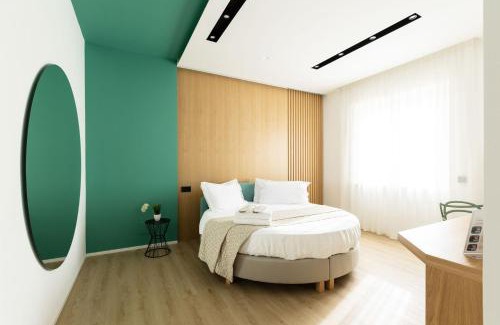 Caserta Hotel | Discover Plana Hotel: 4-Star Comfort with Spa & Hot Tub