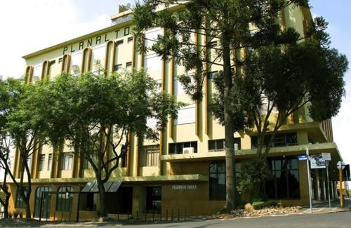 Canoinhas Hotel | Pet Friendly Stay at Planalto Hotel with Hot Tub & Breakfast