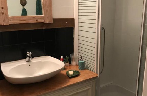 Abbeville House | Family-Friendly Stay at Planch'7 with Breakfast Included