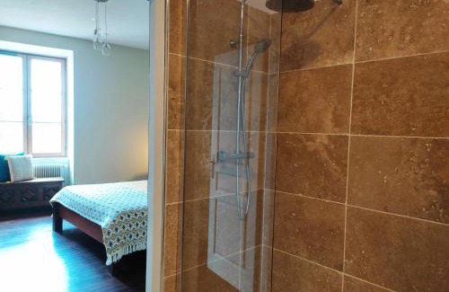 Pays-de-Belves Bed & Breakfast | Pet-Friendly Planches et Plonk: Guest Rated 9.4/10!