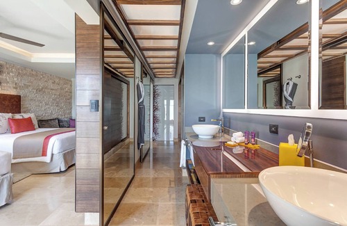 Papagayo Resort | Discover Planet Hollywood Costa Rica: All-Inclusive Escape
