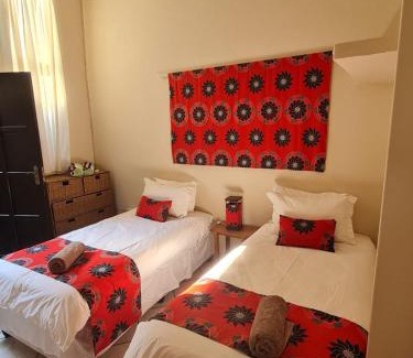 Lopes Bed & Breakfast | Relax at Planet Scuba Bed and Breakfast with Ocean Views