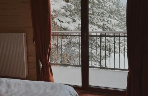 Kasidoli Ski Chalet | Guest Rated: 9.8 at Planinska kuća Dunja - Pet Friendly Retreat