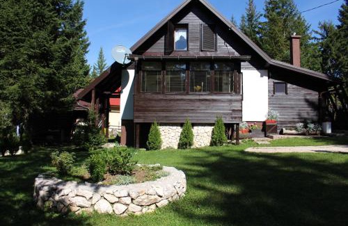 Kasidoli Ski Chalet | Pet-Friendly Retreat at Planinska kuća MAK - Rated 9.7