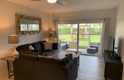 Seven Mile Beach Resort | Inviting Plantation Village: 2 Bed, Ocean View Getaway