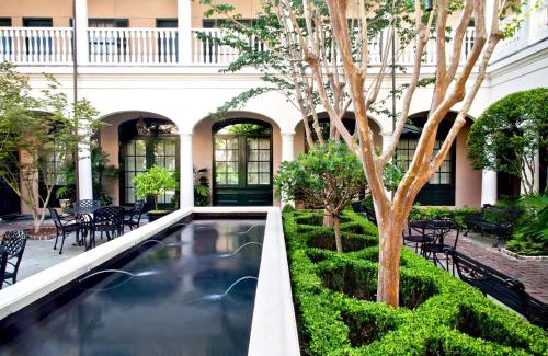 Charleston Historic District Hotel | Discover Planters Inn - A 4-Star Family-Friendly Retreat