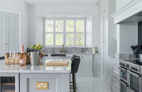 Harlech Cottage | Pet-Friendly PLAS AMHERST with Kitchen & Hot Tub in Harlech