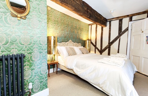 Machynlleth Bed & Breakfast | Eco-Friendly Haven at Plas Dolguog with Breakfast Included