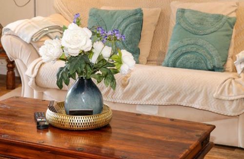 Elim House | Discover Plas Eithin: Pet-Friendly Retreat for Families