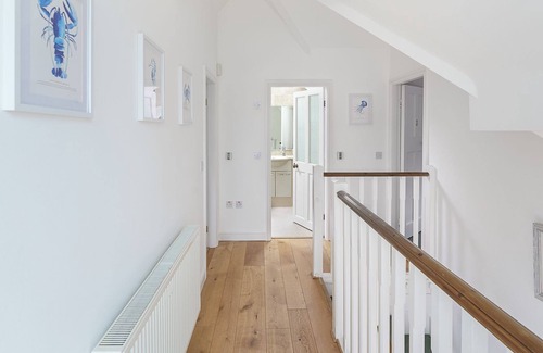Mynytho Cottage | Plas y Foel - a cottage that sleeps 12 guests in 6 bedrooms