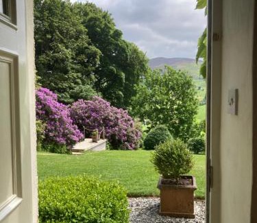 Graigfechan House | Experience Plas yn Yale with Spectacular Mountain Views