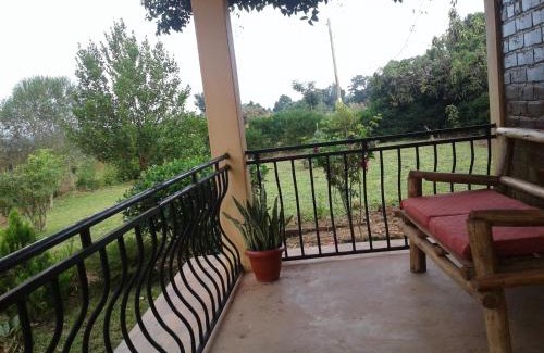 Entebbe Cabin | Eco-Friendly Plastic Bottles House - Guest Rated 9.5/10