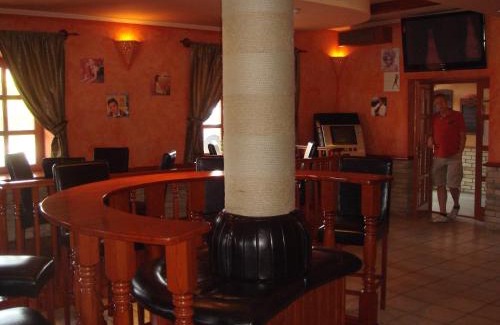 Nagyszenas Bed & Breakfast | Pet-Friendly Platán Panzió with Kitchen & Breakfast Options
