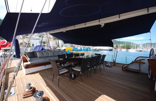 Fethiye Boat Rental | Indulge in Platin Yachting: 5 Cabins with Jet Ski & Jacuzzi