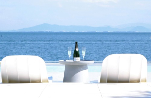 Minami-komatsu Villa | Experience PLATINUM RESORT: Villa with Infinity Pool & Beach
