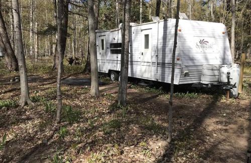 Beulah Apartment | Cozy Platte-Camper Retreat with FirePit & Hot Tub Access