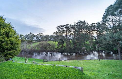 Smithton Bed & Breakfast | Top-Rated Platypus Waters B&B: Pet-Friendly & Accessible