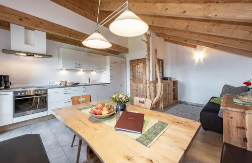 Bressanone House | Platzbon: Family-Friendly Retreat with Kitchen Amenities