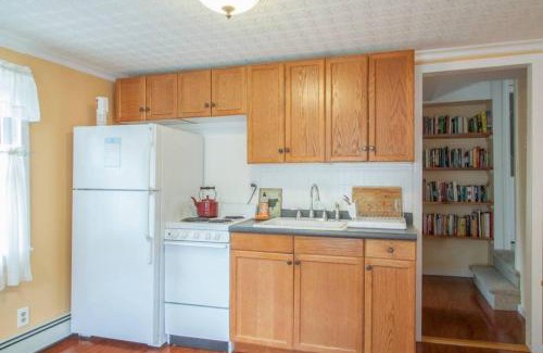Palenville Apartment | Experience Fun-Filled Days and Peaceful Nights by the Stream
