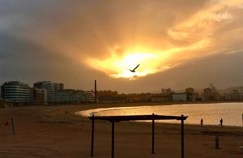 Distrito Oeste Apartment | Playa B - PRIMERA LINEA DE PLAYA - WIFI GRATIS