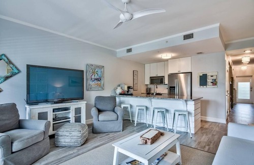 Seagrove Beach Condo | Beachfront Haven: Playa Bonita 30A Near Snow White Sand