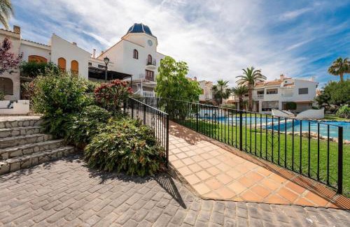 Los Arenales del Sol Villa | Relaxing Playa Carabassi Villa with Pool and Pet-Friendly Amenities