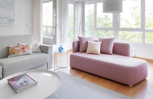 Antiguo Apartment | Family-Friendly Stay at Playa de Ondarreta 2 - Rated 9.1