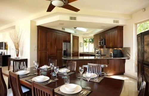 Playa Flamingo Villa | Playa Flamingo: Oceanside Villa with Rooftop Jacuzzi & Spa