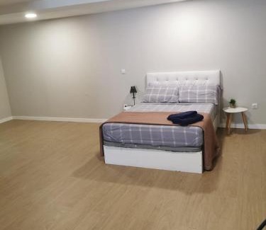 Raval Roig Hotel | Relax at Playa Postiguet: Pet-Friendly with Hot Tub
