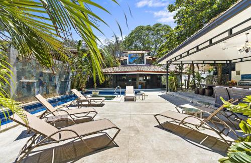 Potrero House | Beachfront Villa with Private Pool at Casa Bella Catalina
