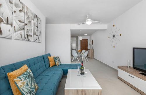El Moncayo Apartment | Discover Playa Roqueta Guardamar Del Segura - Family Friendly