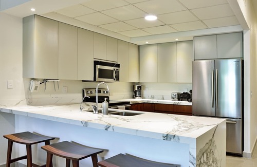 Nuevo Vallarta Condo | Experience Playa Royale: Beachfront Condo with Pool & Wi-Fi