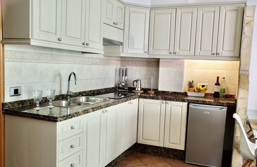 Playa San Juan Apartment | Cozy Playa San Juan Apartment Steps from the Beach & WiFi